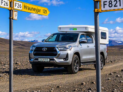 Toyota Hilux með pallhúsi