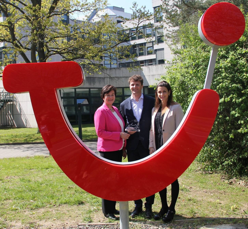 Höldur - Bílaleiga Akureyrar hlýtur verðlaun frá Tui